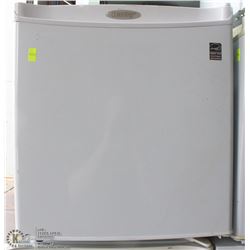 WHITE DANBY BAR FRIDGE , AS IS