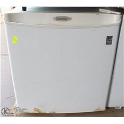 WHITE DANBY BAR FRIDGE , AS IS