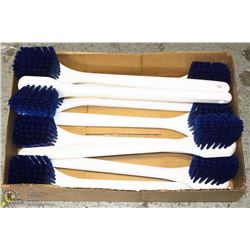 FLAT W/ 9 UTILITY POLY-MEDIUM BRUSHES-20" LENGTH