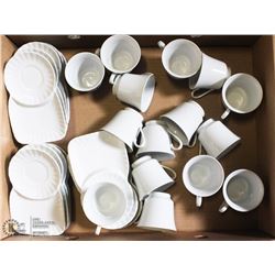 FLAT OF NEW ROYAL WHITE FINE PORCELAIN TEA MUGS W/