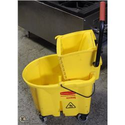 (ON CHOICE) RUBBERMAID WAVEBREAK COMMERCIAL MOP