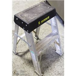 2FT FEATHERLITE ALUMINUM STEP LADDER - ON CHOICE