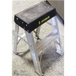2FT FEATHERLITE ALUMINUM STEP LADDER - ON CHOICE