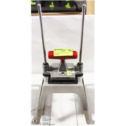ONE VOLLRATH VEGETABLE CUTTER