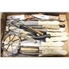Image 1 : FLAT OF RESTAURANT KNIVES & OTHER UTENSILS