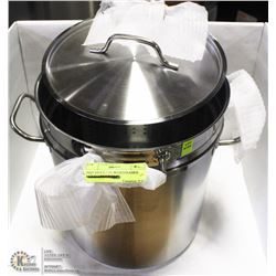 NEW 20QT STOCK POT WITH STEAMER