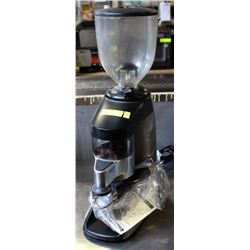 COFFEE GRINDER BUNN WITH DOSE DISPENSER AND FILTER
