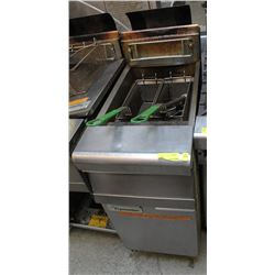 FRYMASTER DOUBLE BASKET DEEP FRYER 110BTU