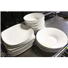 Image 1 : LOT OF WHITE SERVING BOWLS AND SQUARE PLATES