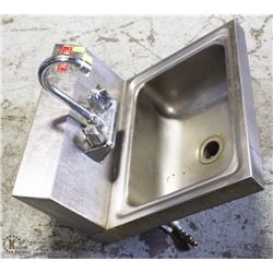 MKE SS PERSONAL RINSING SINK 17" X 16"