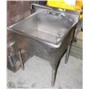 Image 1 : 30" X 28" SINGLE WIDE WELL SINK. APPROX. 3FT HIGH