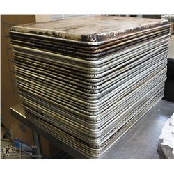 LOT OF 39 ALUMINUM BUN PANS