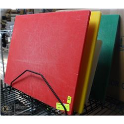 LOT OF 4 CUTTING BOARDS WITH RACK