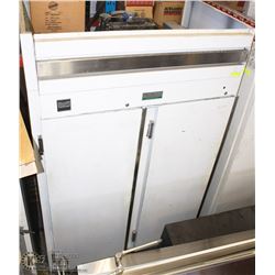 CURTIS DOUBLE DOOR UPRIGHT FRIDGE