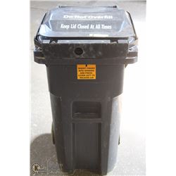 LOCKING BEAR SAVER GARBAGE BIN ON WHEELS