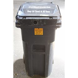 LOCKING BEAR SAVER GARBAGE BIN ON WHEELS