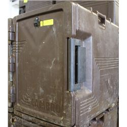 LARGE CAMBRO BEVERAGE CARRIER