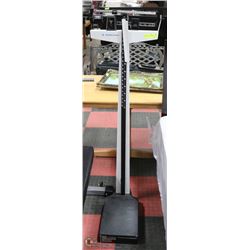 HEALTH-O- METER DR'S WEIGHT SCALE