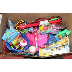 EXTRA LARGE BOX OF SUMMER FUN 50 KIDS ASSORTED