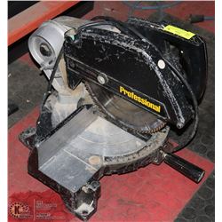 BLACK AND DECKER SLIDING MITRE SAW