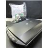 Image 1 : Canon Scanner / CanoScan 4200F / works with windows 7 / with all cables manual etc.