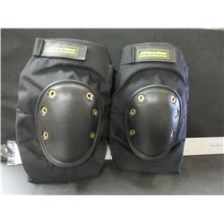1 Pair of Rector Knee Pads / Knee protection  great for flooring / roofing  etc