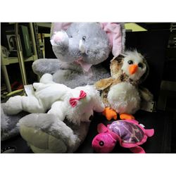 Bundle of Stuffed Animals / super soft