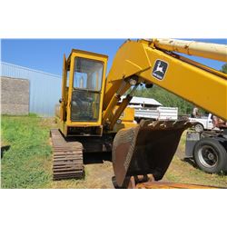 JOHN DEERE 690B TRACK HOE