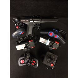 VIDEO GAME ACCESSORIES LOT (LIGHT PHASER, CONTROLLERS)