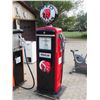 Image 1 : Red Indian Gas Pump