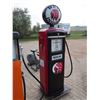 Image 2 : Red Indian Gas Pump