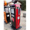 Image 5 : Red Indian Gas Pump