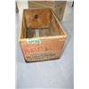 Image 1 : British Columbia Apple Box