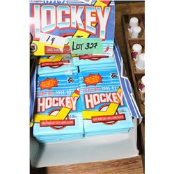 Box of Collectible Hockey Cards/Gum