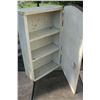 Image 2 : VINTAGE MEDICINE CABINET-MRROR HAS CRACKS