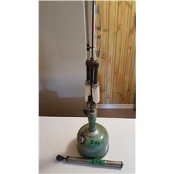 GREEN COLEMAN LANTERN C/W PUMP