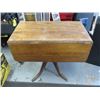 Image 1 : Duncan Phyfe Wing Table