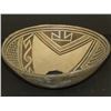 Image 2 : Mimbres Pottery Bowl