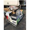 Image 1 : SKID OF MISC HOUSEHOLD APPLIANCES