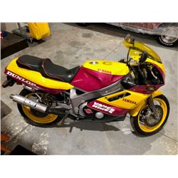 1992 Yamaha FZR 600 Factory Race Replica