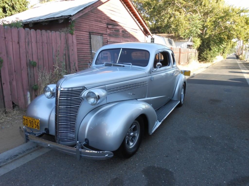 1938 Chevrolet Custom 2 Door