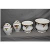 Image 1 : Four pieces of Royal Albert "Old Country Rose" china including a pair of 6" lidded ginger jars, plus