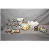 Image 1 : Selection of dressing table collectibles including Coalport shell motif bowl, Italian porcelain vase