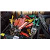 Image 2 : TRAY OF TIN SNIPS