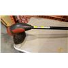 Image 3 : CRAFTSMAN CORDLESS WEEDEATER WITH CHARGER WALL UNIT
