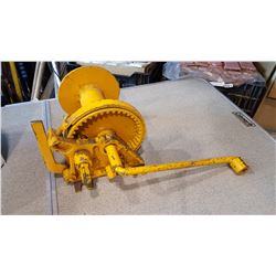 1/2 TON CRANK