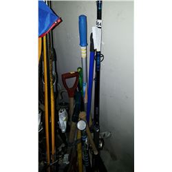 BUNDLE OF GARDEN TOOLS PITCHFORK AND SLEDGE HAMMER AND HOCKEY STICK FISHING ROD AND BAT