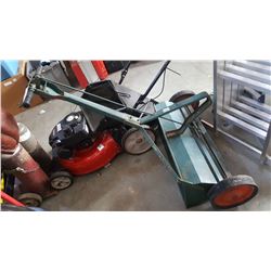 LARGE GARDEN SPREADER
