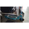Image 2 : RAZOR ELECTRIC SCOOTER