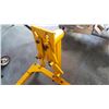 Image 2 : YELLOW 1250LB ENGINE STAND